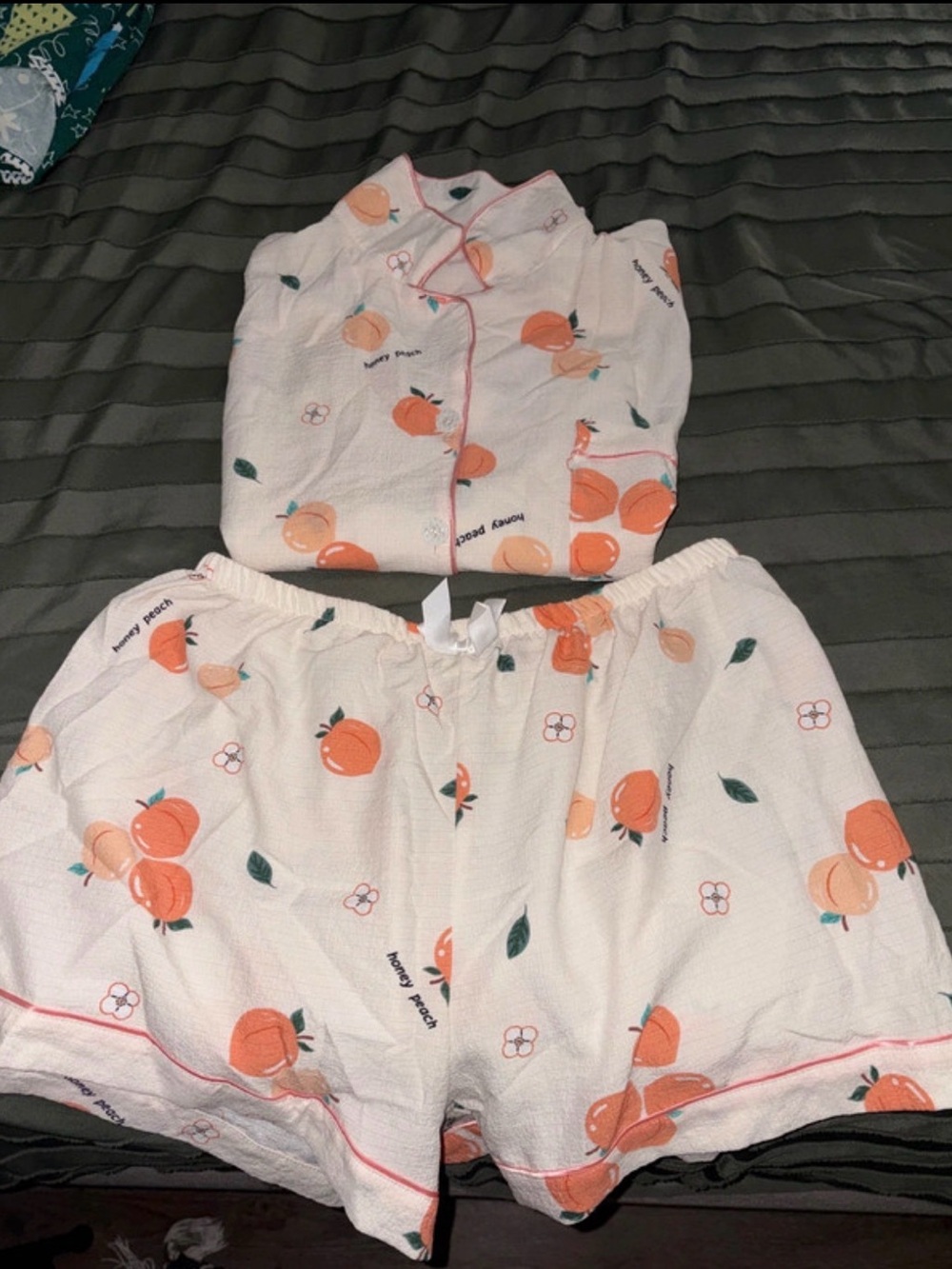 Soft Peach Print Kids Pajama Set - White & Peach